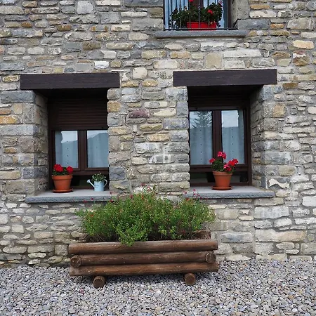 Apartamento Rural Casa Las Navas * Jaca
